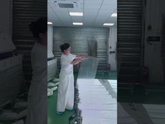 شاشة LED شفافة